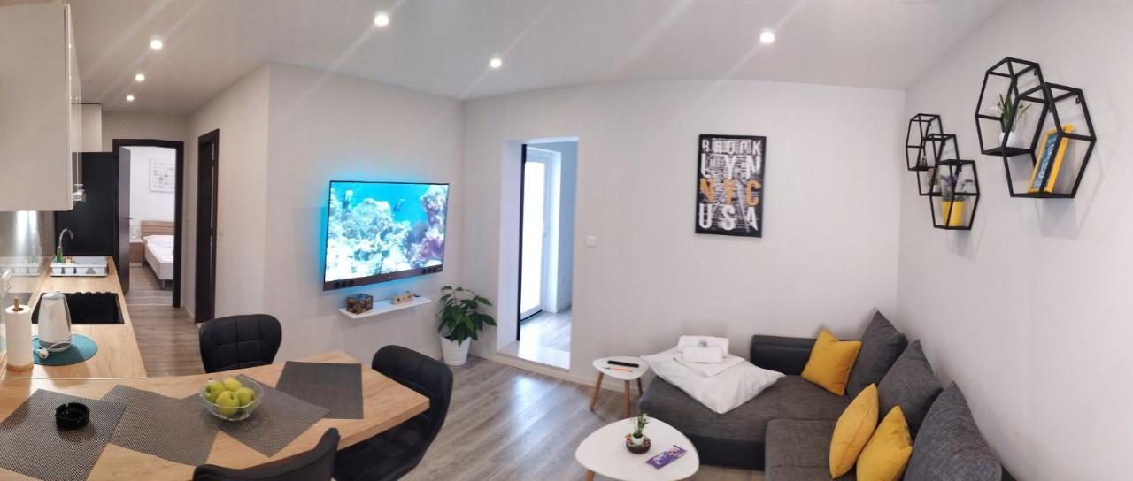 Apartment Skavo Baška Voda Extérieur photo