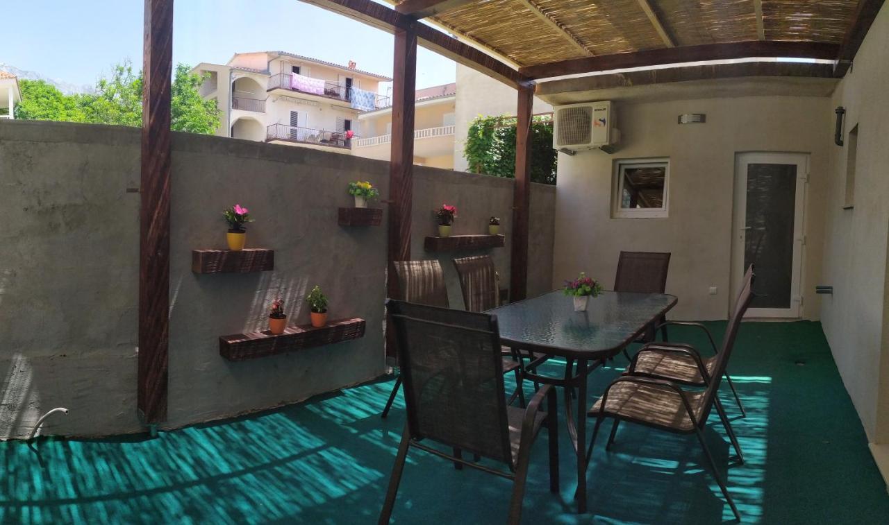 Apartment Skavo Baška Voda Extérieur photo